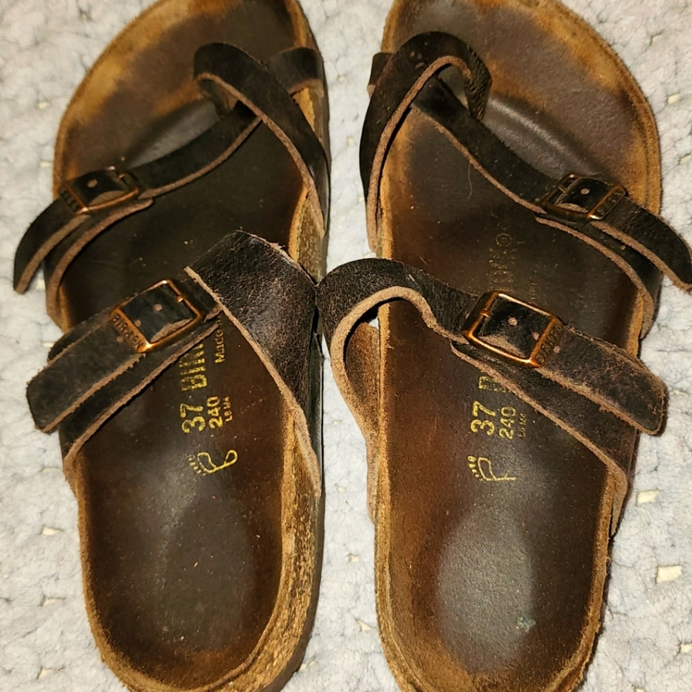 Women's size 37 Birkenstock sandals
